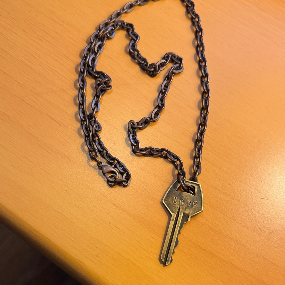 The Giving Keys -Vintage Key Pendant Necklace - LOVE Tag